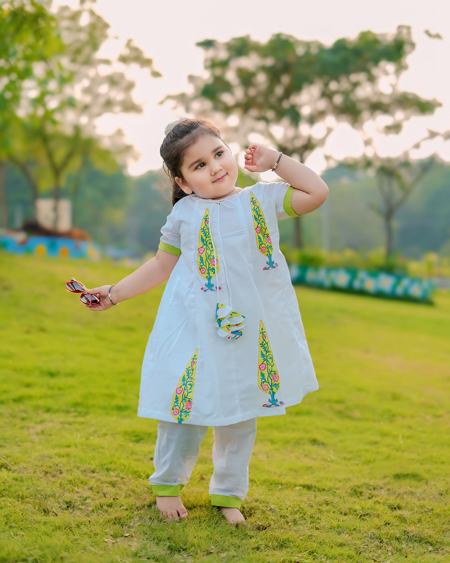 Hand Block Cotton White Leaf Print Kurti With Pant