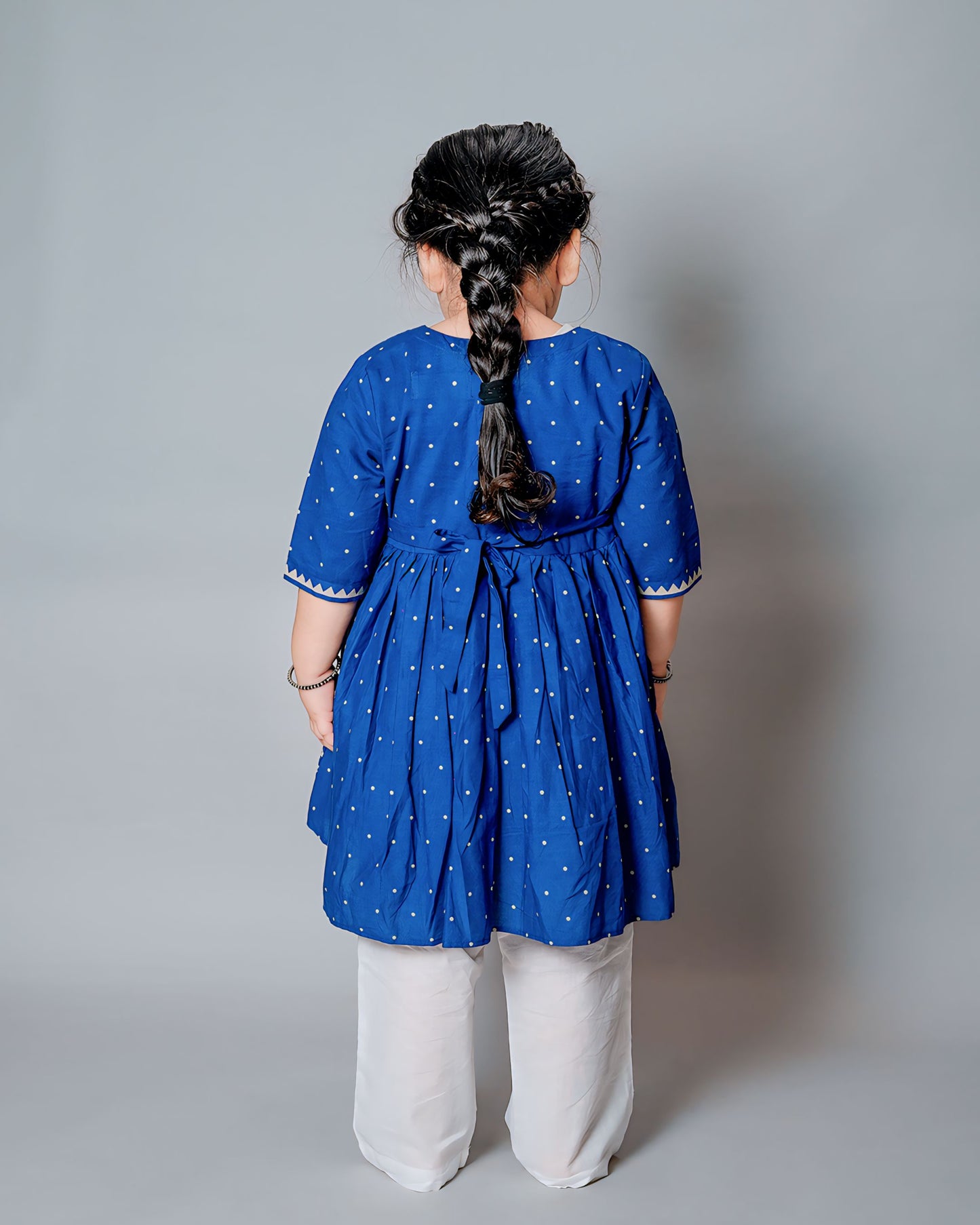 Girls Cotton Printed Kurta With Straight Pant