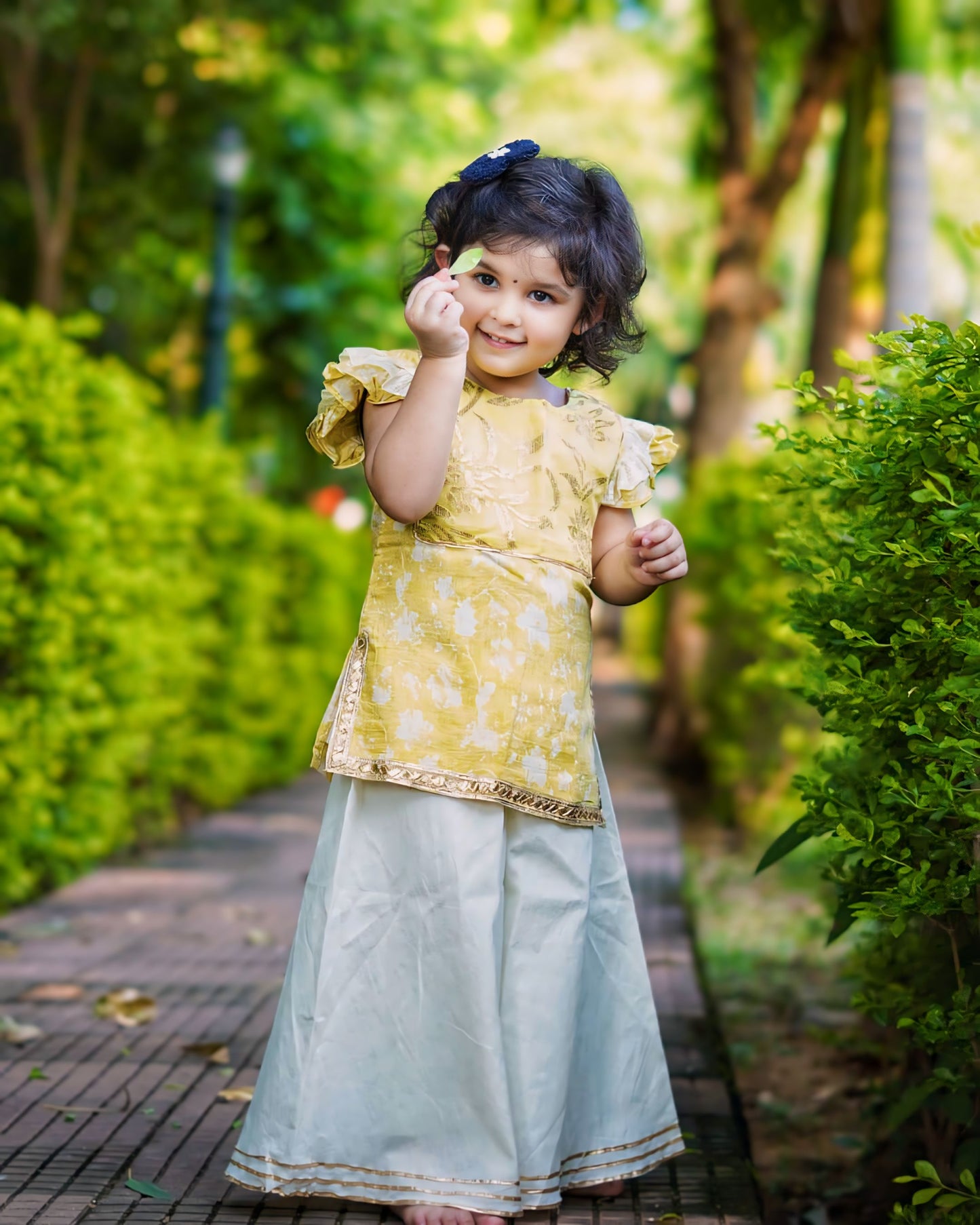 Girls Muslin Floral Print Kurta With Palazzo
