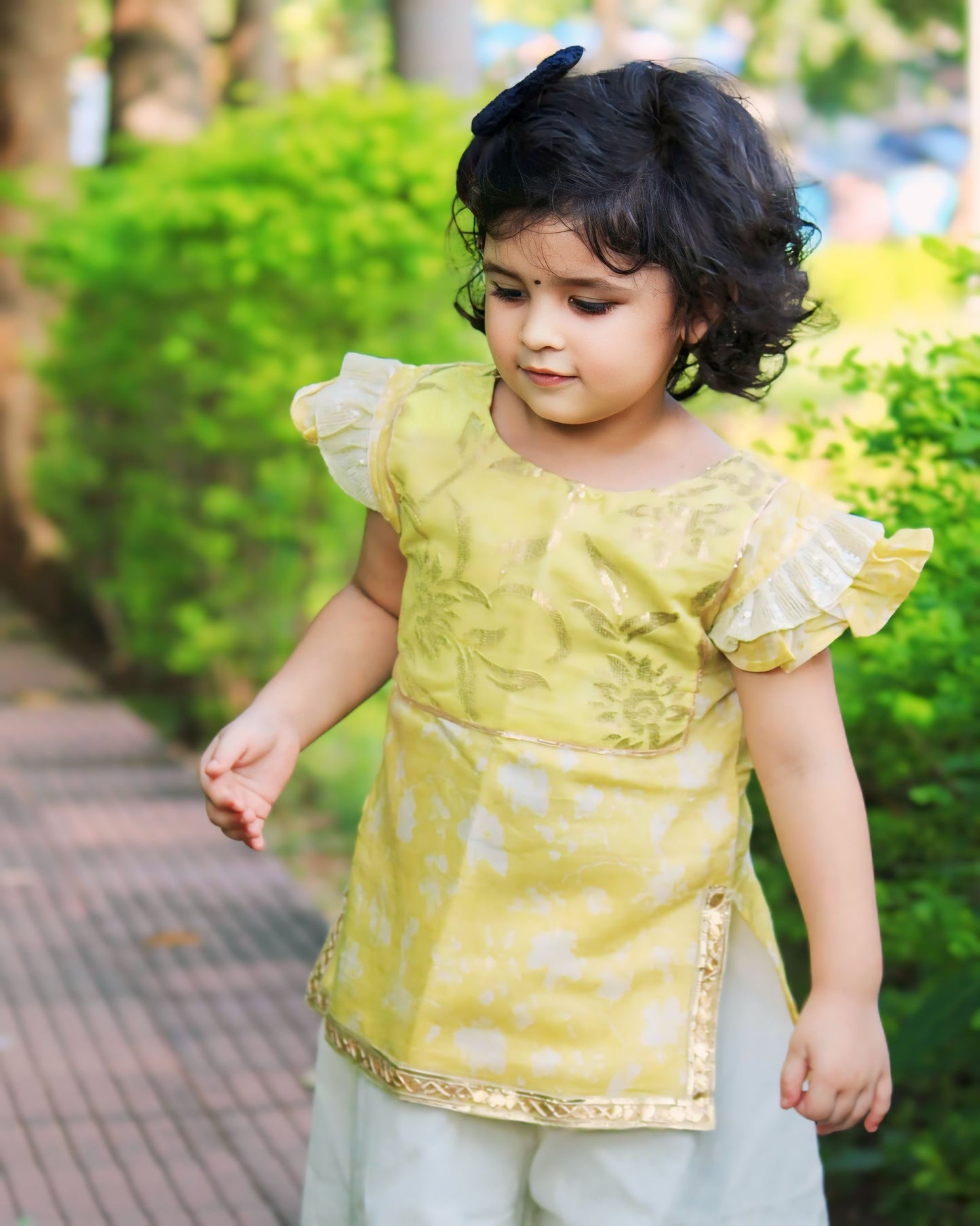 Girls Muslin Floral Print Kurta With Palazzo