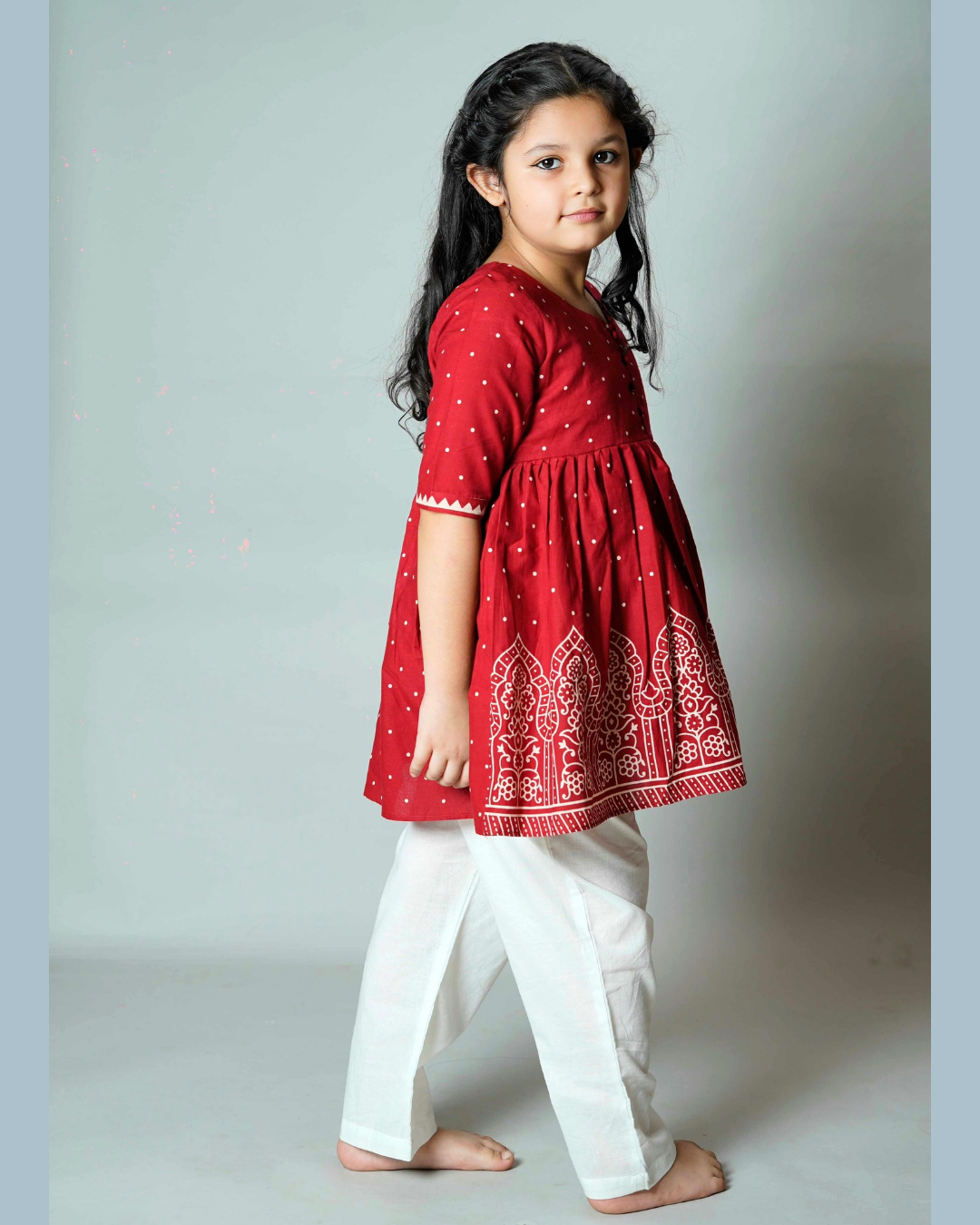 Girls Cotton Printed Kurta With Straight Pant