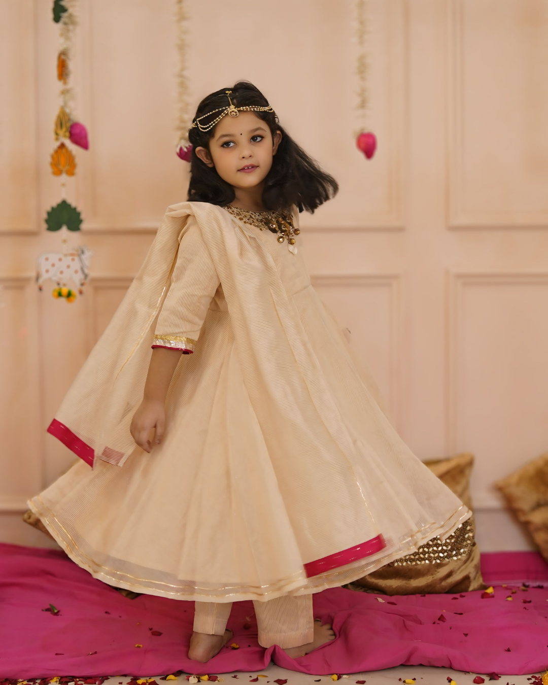 Girls Off-white Pure Chanderi kurti Set
