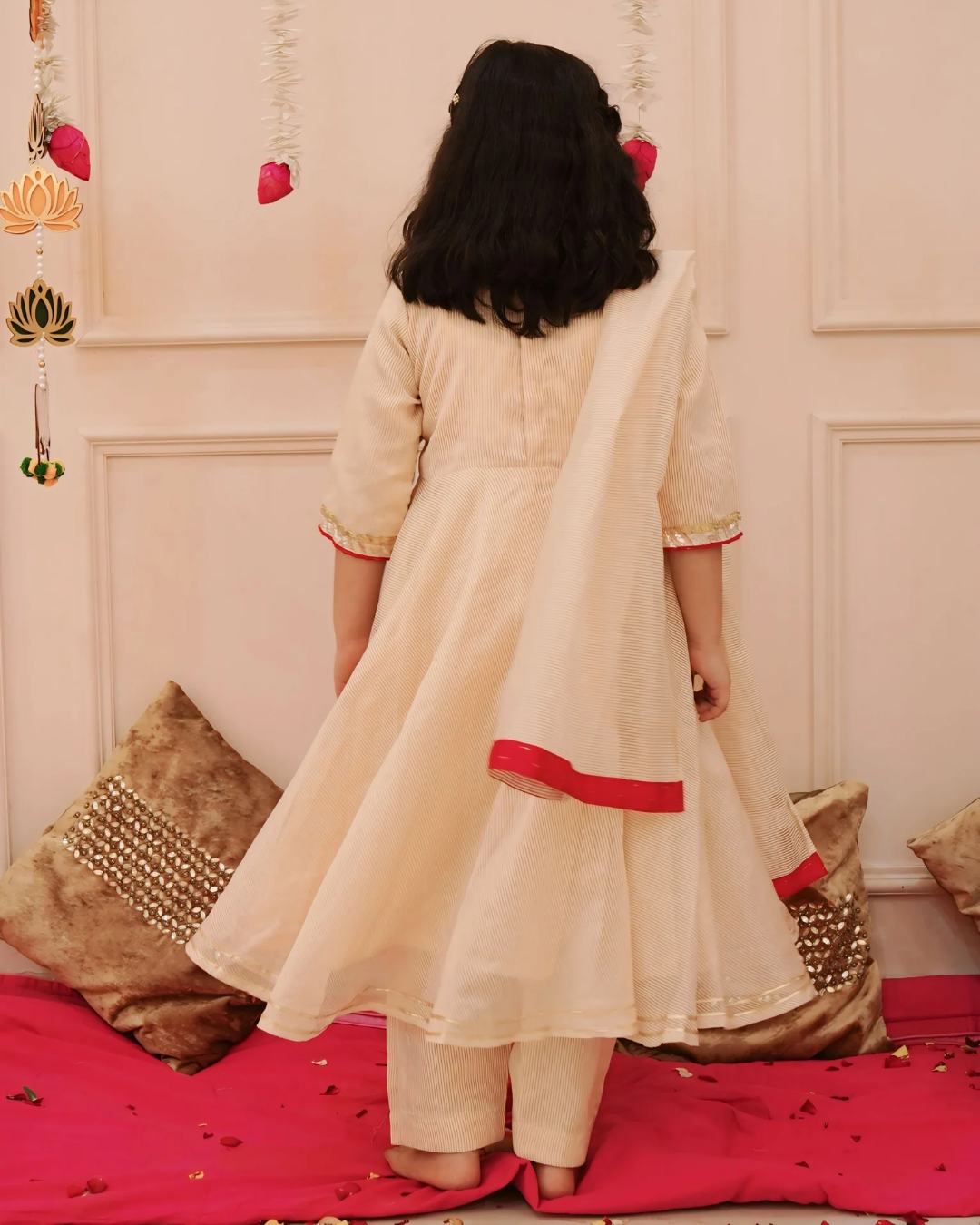 Girls Off-white Pure Chanderi kurti Set