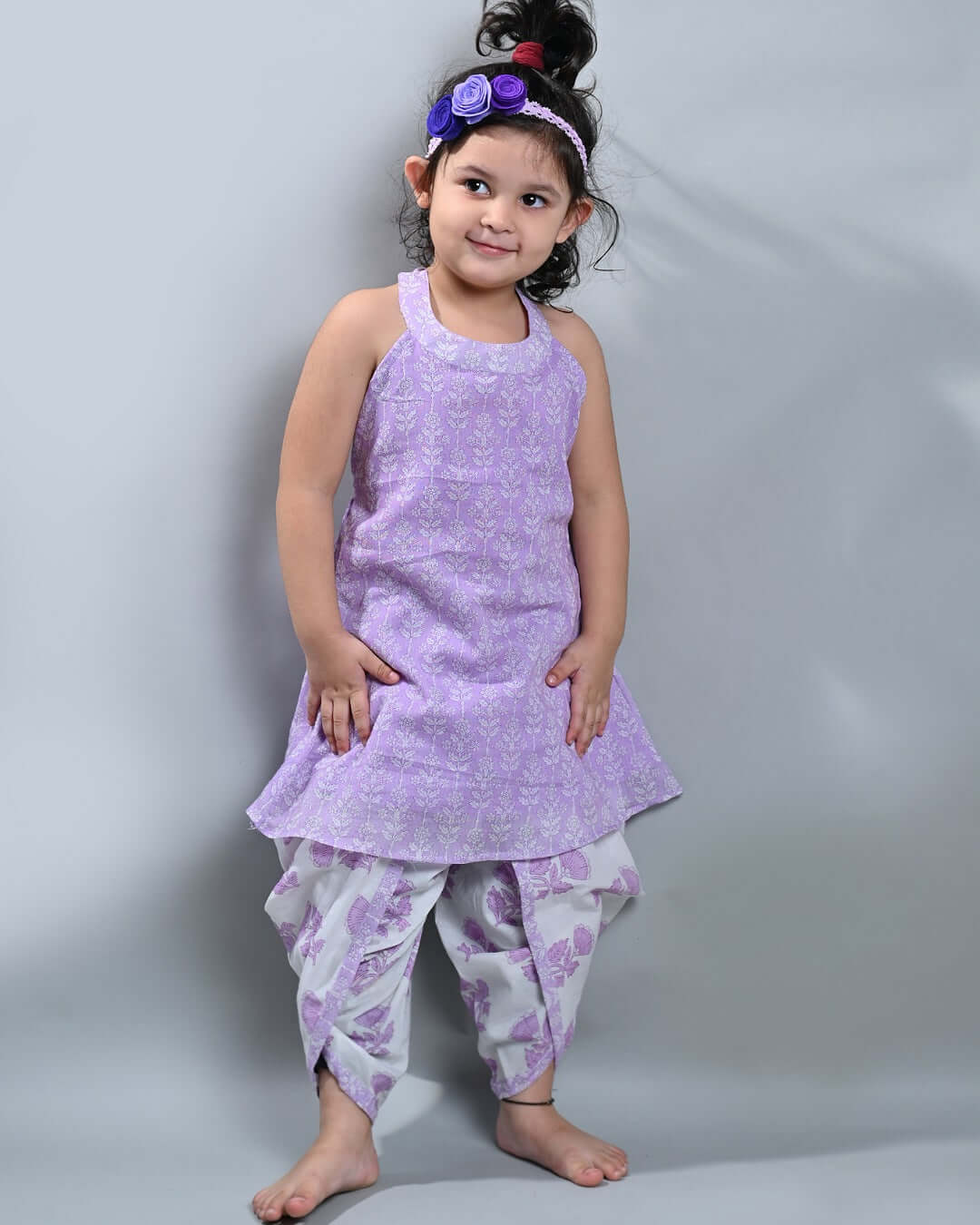 Girls Levender Halter Neck Kurta With Tulip Pant
