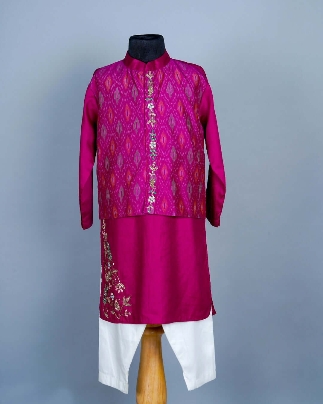 BOYS Mercerized Ikat Silk Kurta Set With Attached Jacket And Pant