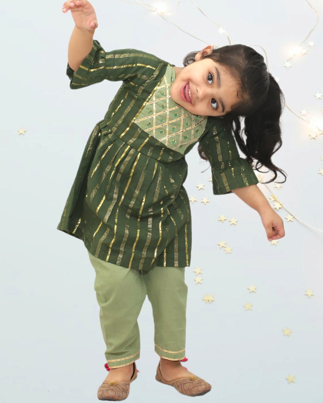 Girls Embroidered Cotton Lurex Green Kurta with Straight Pant