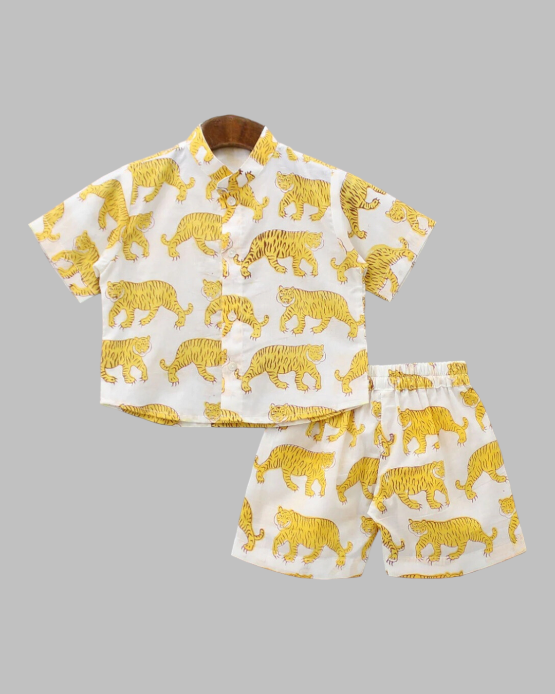 TIGER PRINT SHIRT AND SHORTS