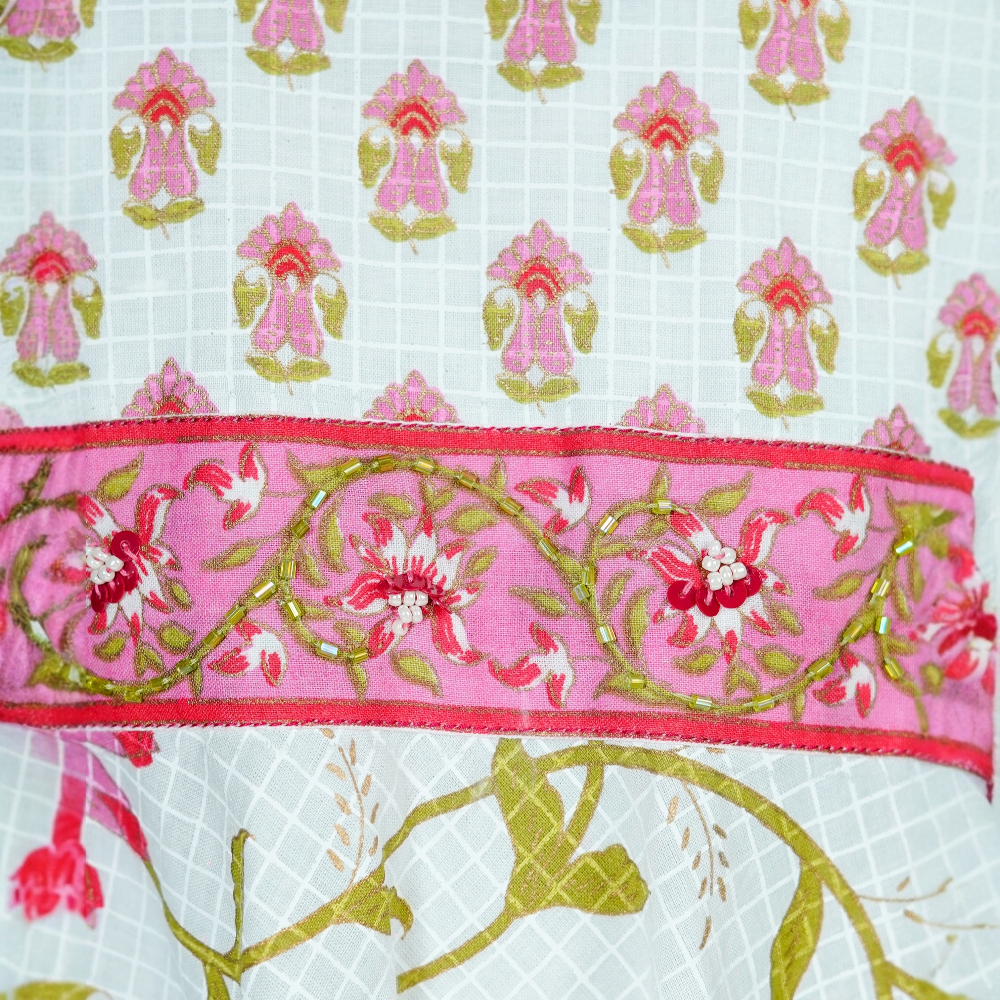 Girls Pink Floral Kurta Pant And Dupatta Set