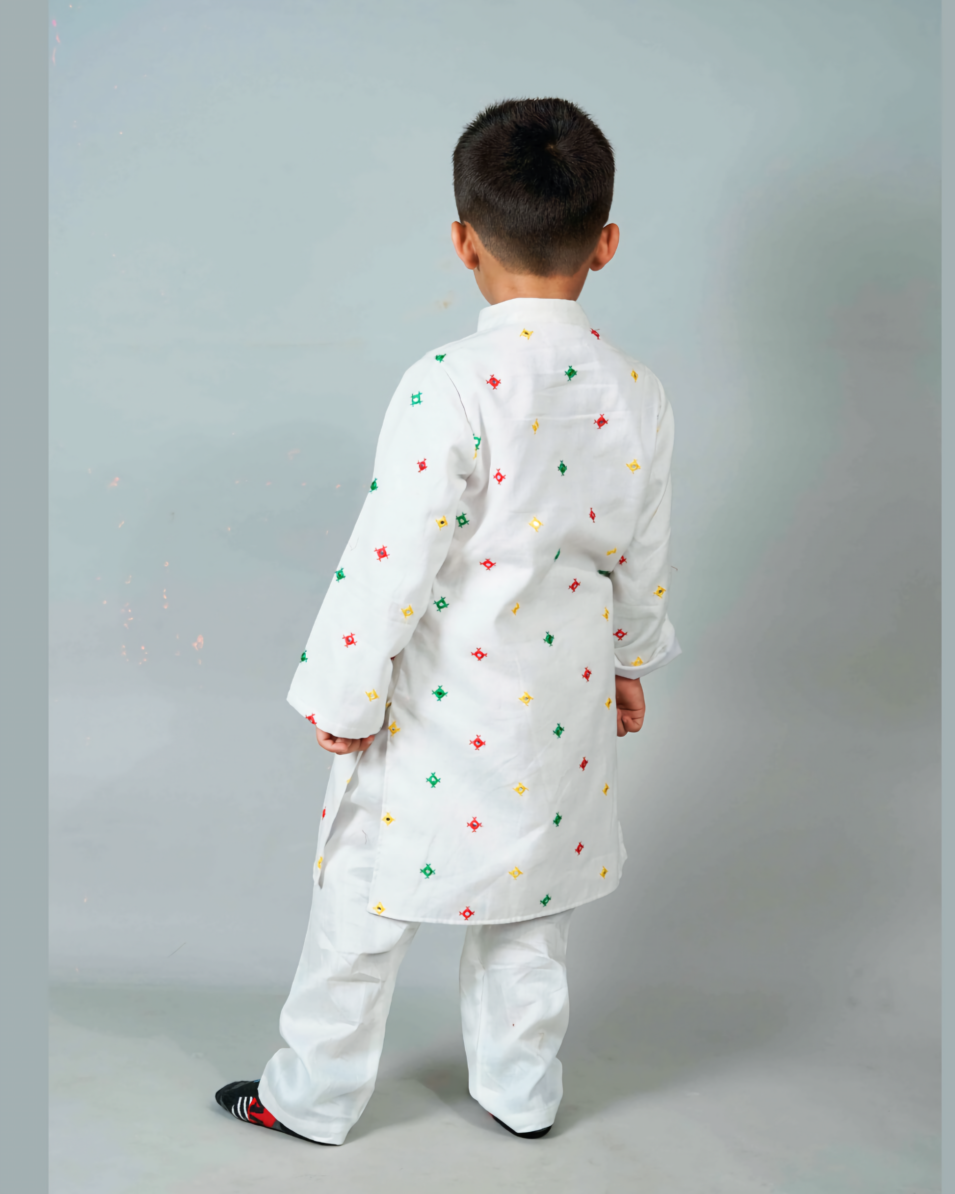 Boys White Mirror Work Kurta With Pyjama