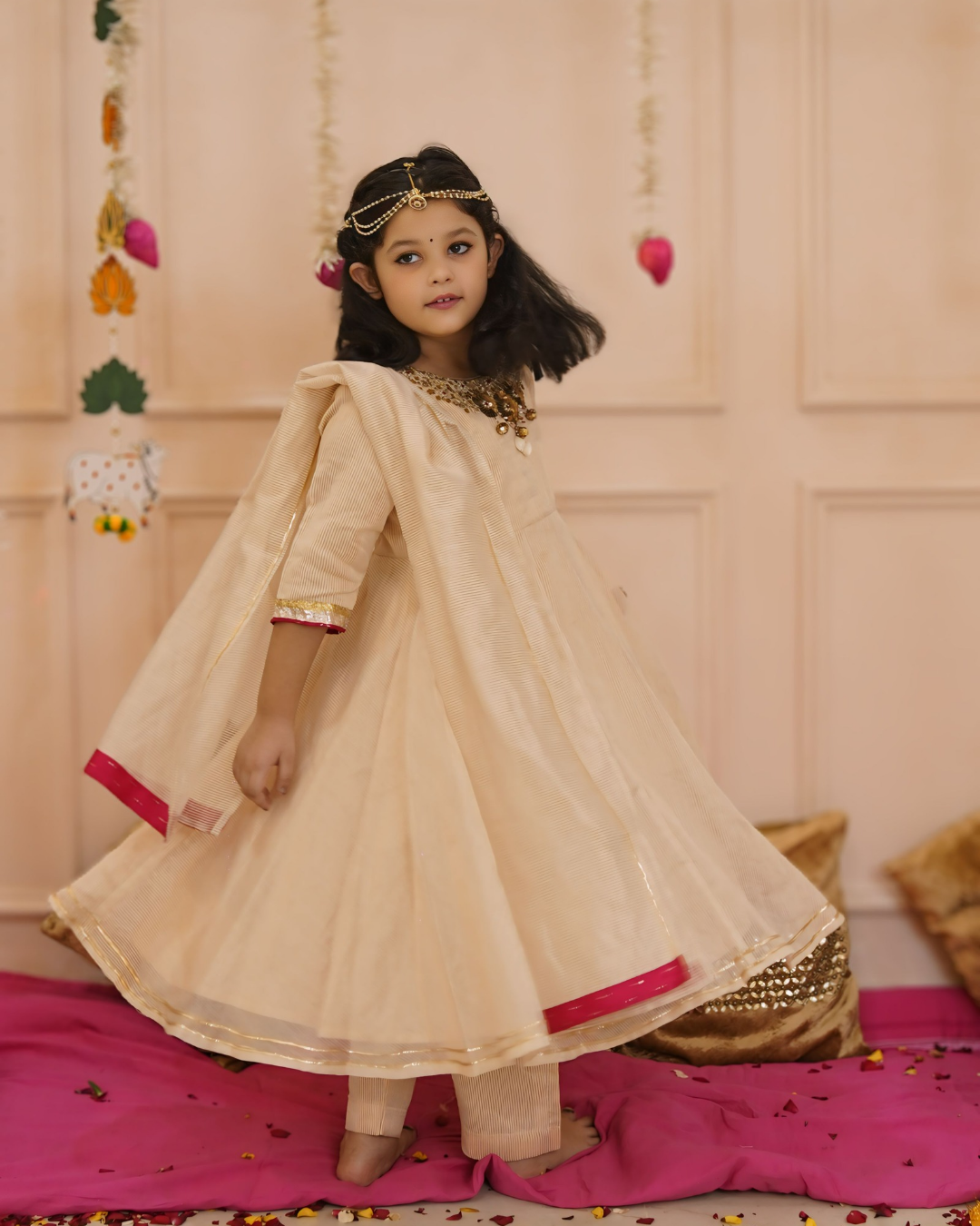 Girls Off-white Pure Chanderi  kurti Set