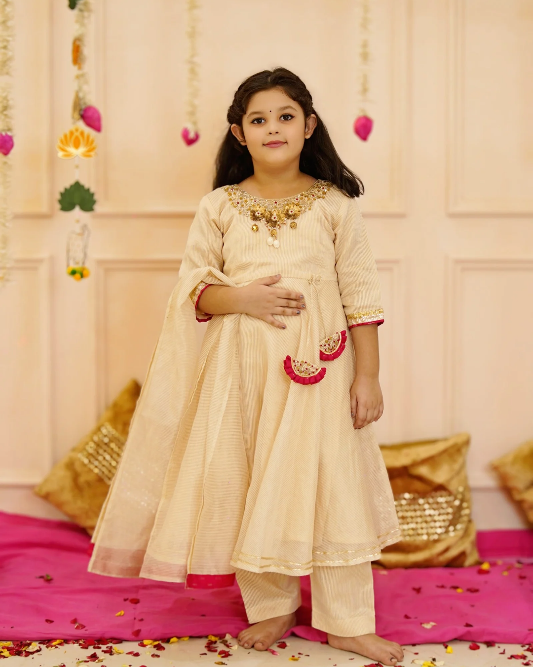 Girls Off-white Pure Chanderi  kurti Set