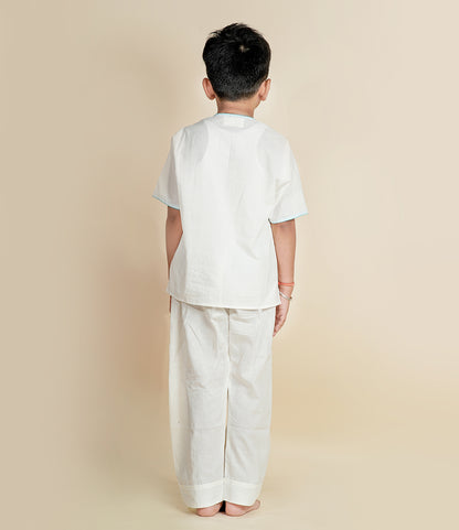 Little Yogi – White Cotton Yoga Set  (For Boys)