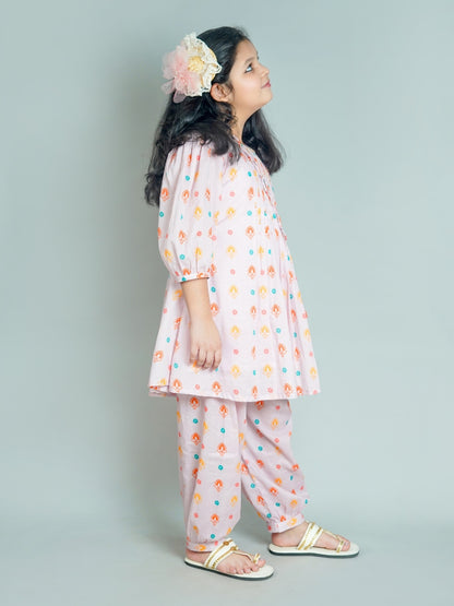 Tiny Trendsetter – Pastel Pink Kurta Set for Girls
