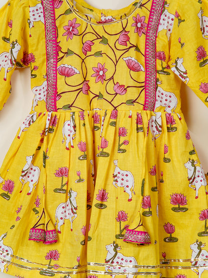 Divine Lotus & Cow Printed Girls Ethnic Set