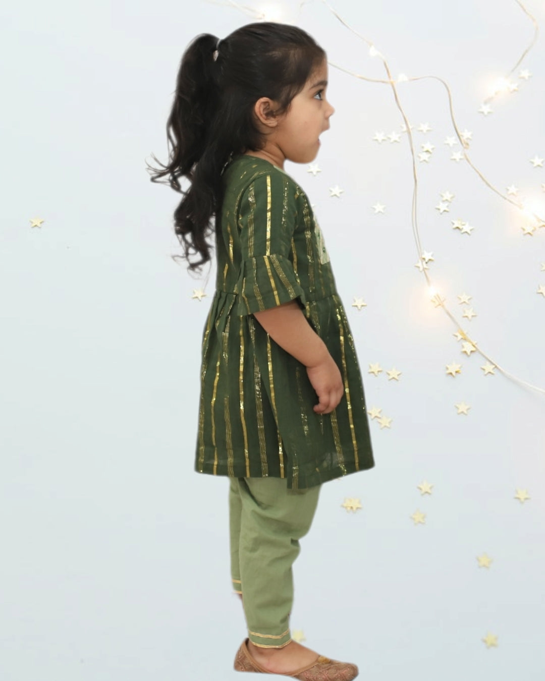 Girls Embroidered Cotton Lurex Green Kurta with Straight Pant